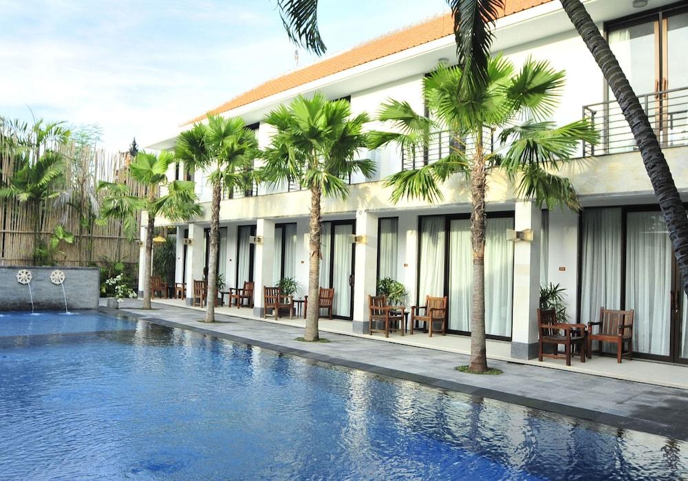 Puri Maharani Boutique Hotel Денпасар Екстериор снимка
